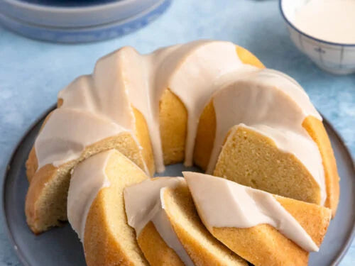 Yolanda's Yellow Cake (per slice)